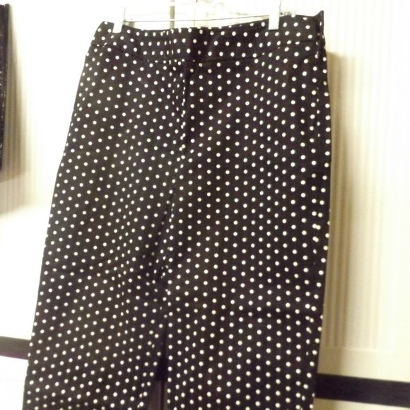 BLACK/WHITE POLKA DOTS, SIZE 12/14, CROPPED PANTS/CAPRI'S, - Picture 1 of 2